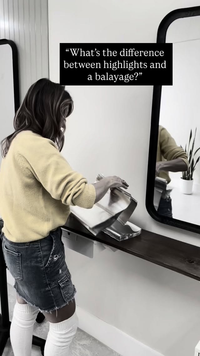 Balayage vs highlights:

How often do you want to come in? How do you want it to grow out?

That’s what determines the best approach!

Drop a 🤔 if you want to learn more.

#haircolorist #swmichigan #balayage