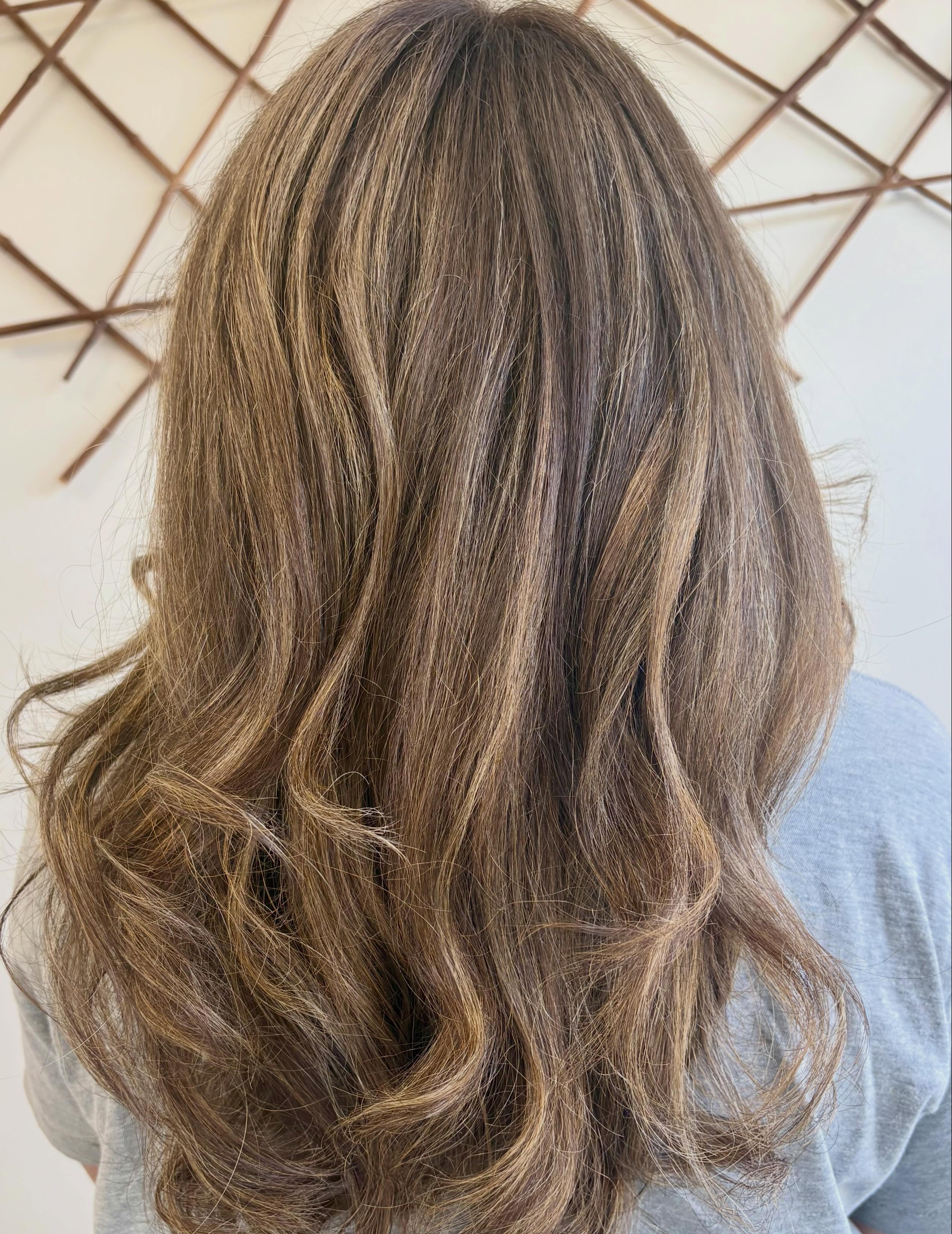 Full highlight + root smudge = effortless dimension ✨ #hairbydawncohan #nilesmihairstylist