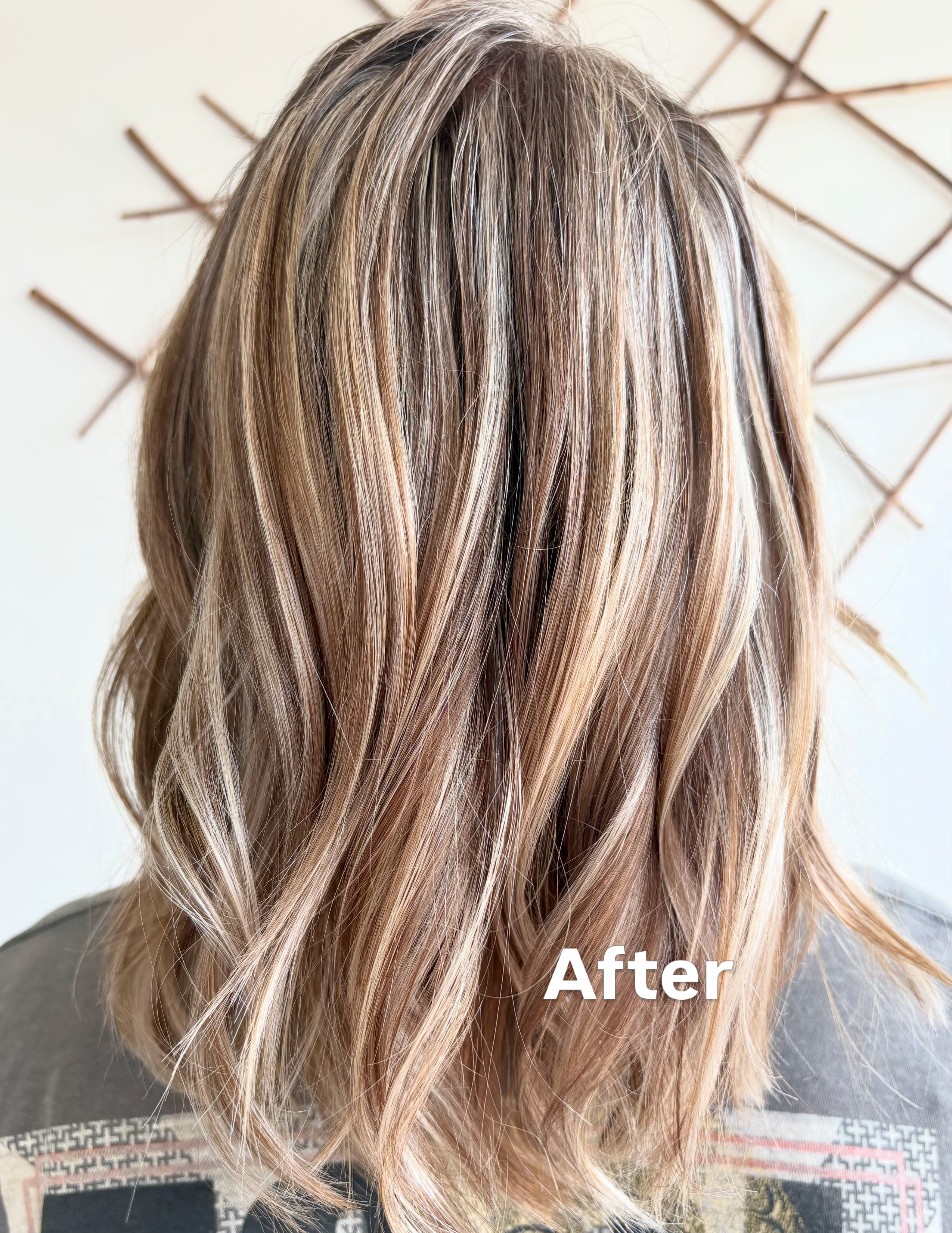 Ribbons of blonde with just the right amount of subtle, natural dimension ✨ Soft, blended, and effortlessly beautiful for a color that looks just as gorgeous growing out as it does on day one. #hairbydawncohan #nilesmihairstylist